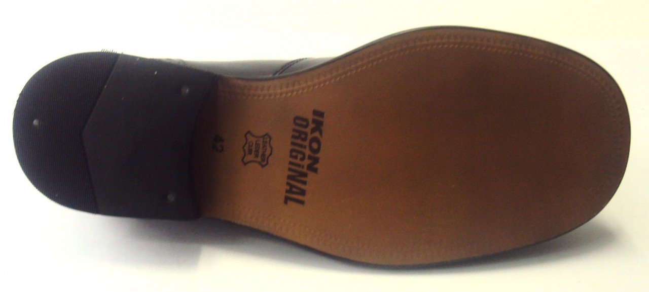 Ikon Original Krombie Leather Brogues in Black