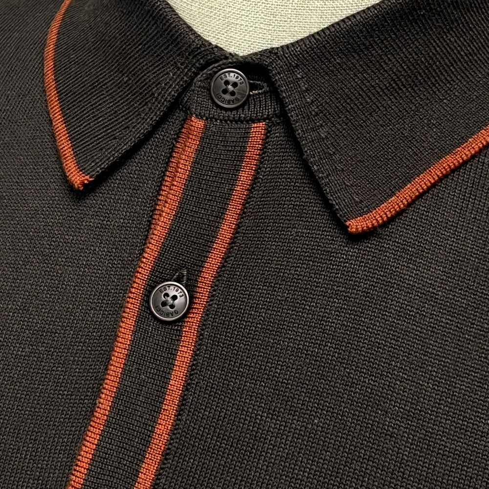 Gabicci Contrast Tipped Plain Fine Gauge Knit Polo Chocolate
